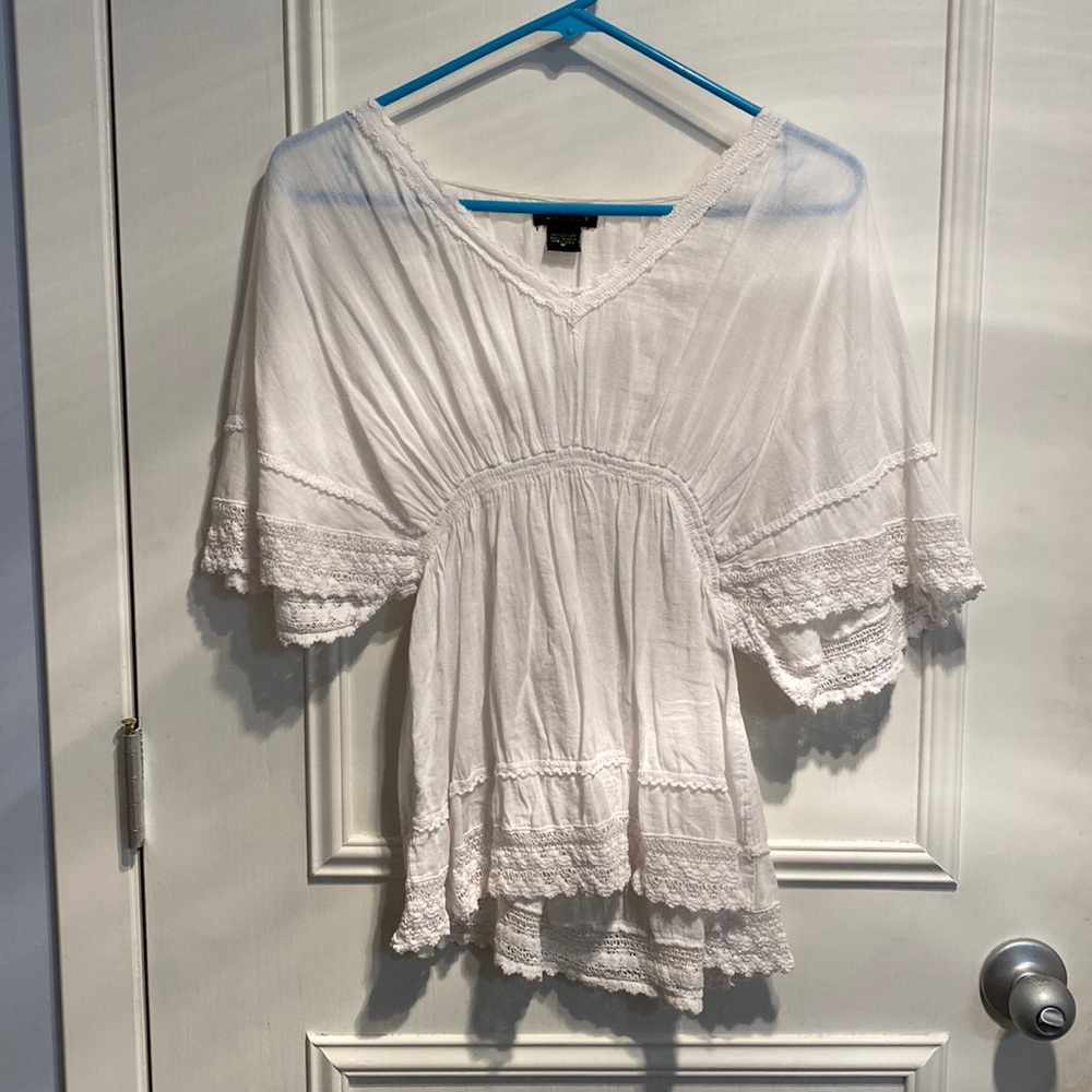 Cute white top with lace